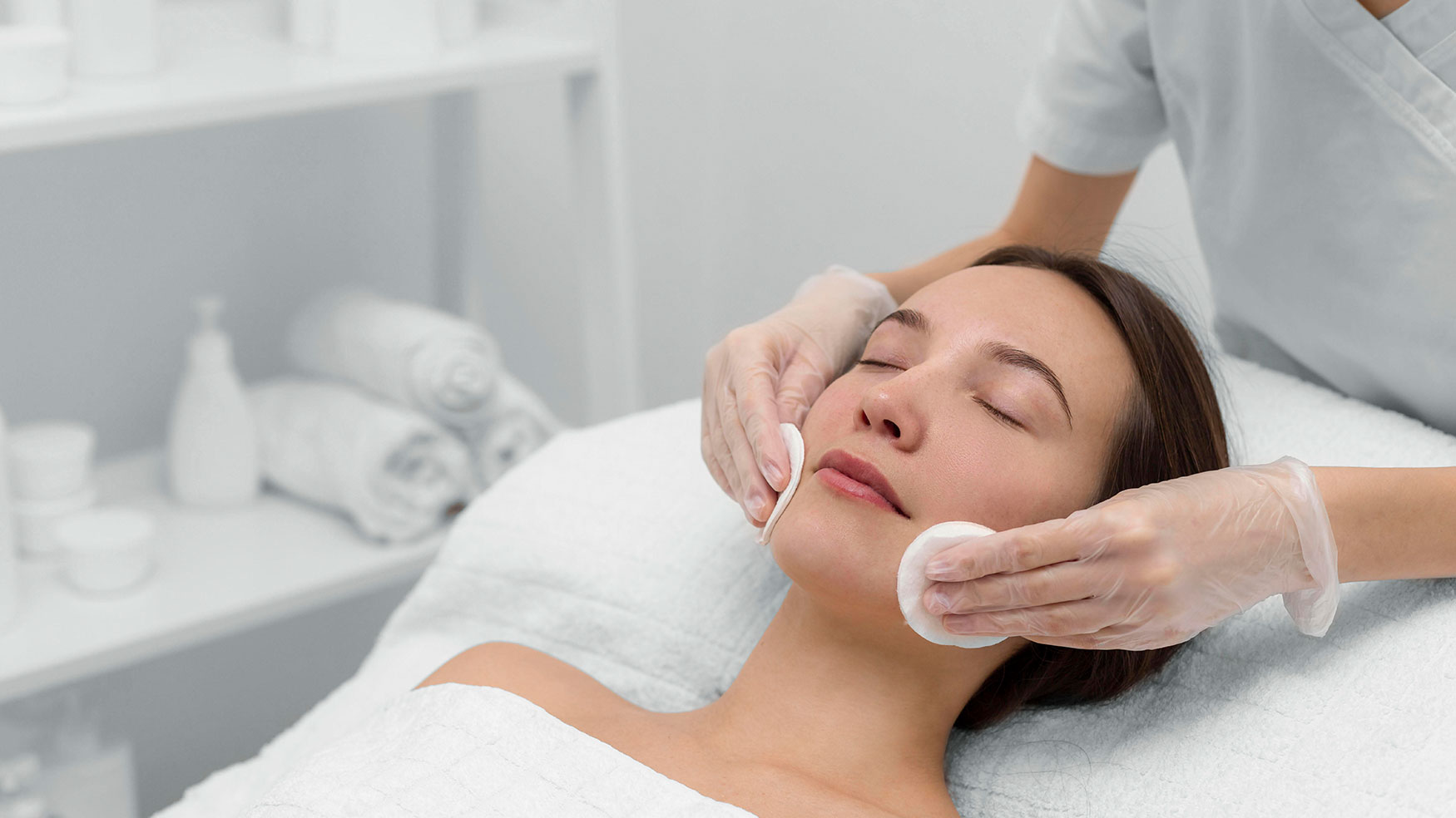 ¿Se puede realizar un peeling en verano? Descubre las opciones seguras y efectivas